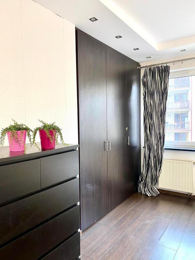 Bezagenta 2 Bedroom With Balcony Fast Wifi/free Underground Parking