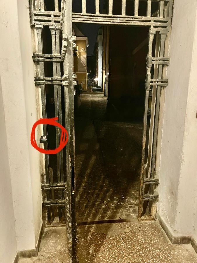 Apartment Royal 2 Old Town Fast Wifi Netflix Hbo Appletv+ Warsaw