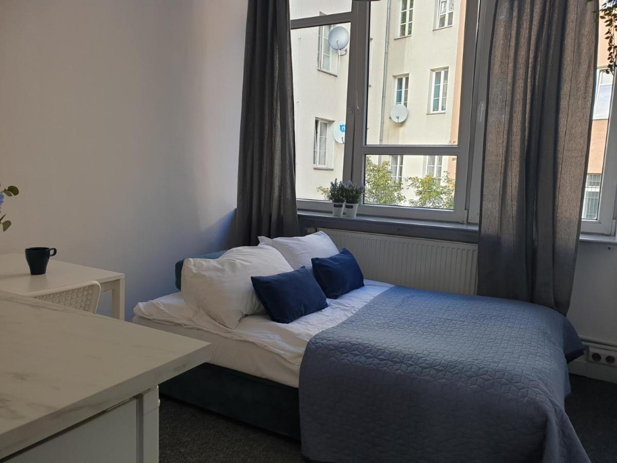 Hostel Unit In Solec50 By Metro Station Centrum Kopernika Elektrownia Powisle Stadion Narodowy