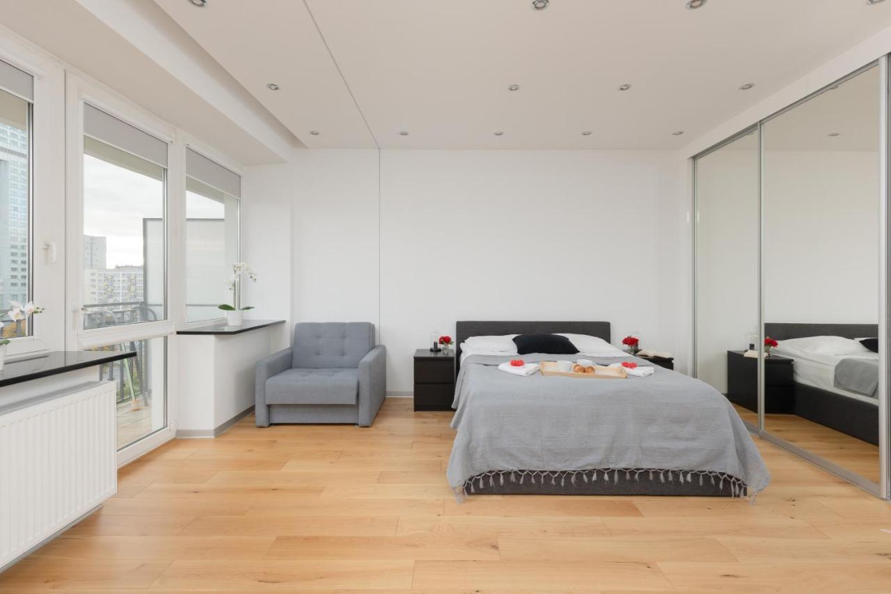 The View By Renters Apartment *
