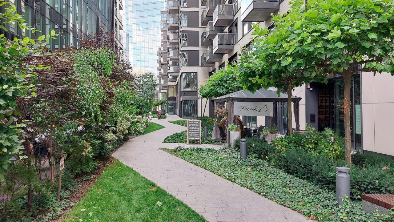 Luxury On Grzybowska Street In