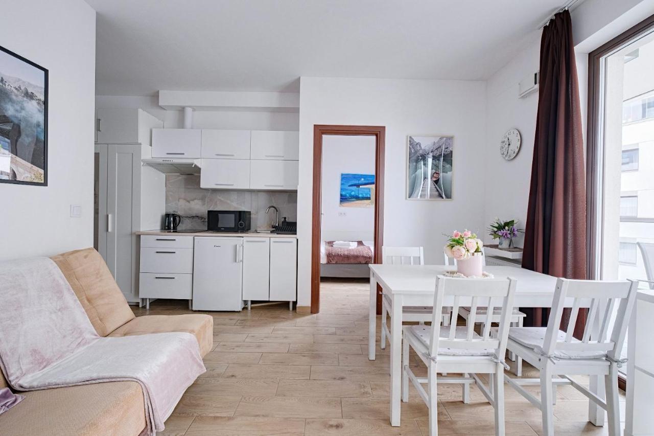 2 Bedroom Balcony Ac Arkadia Shopping Mall Warsaw