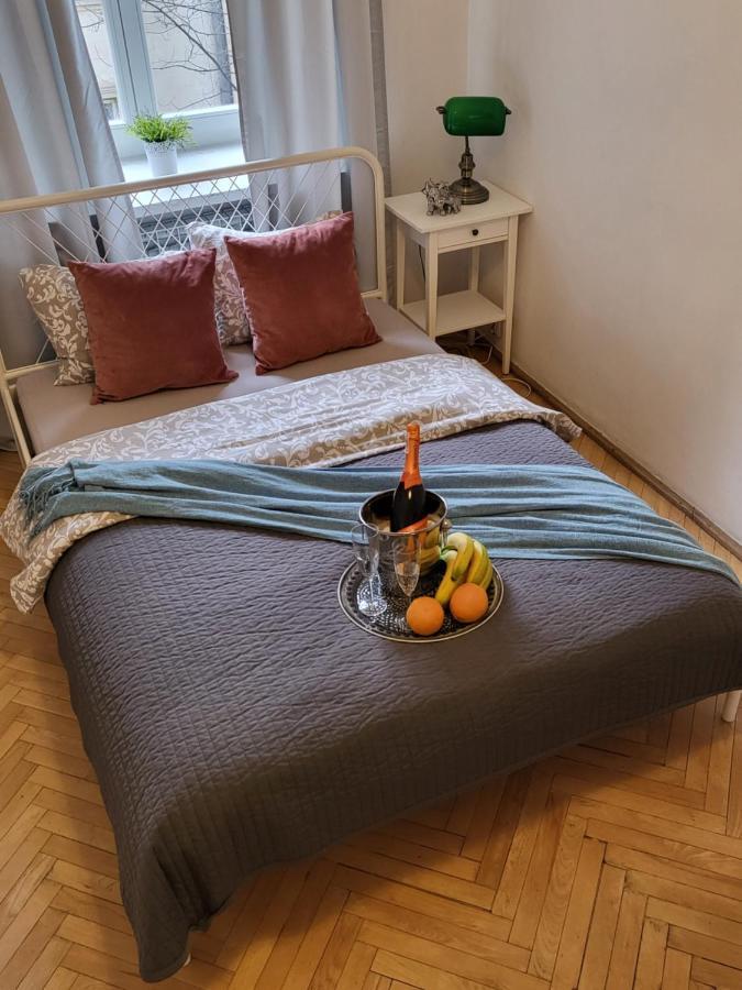 - Mi Old Town Swietojanska Warsaw