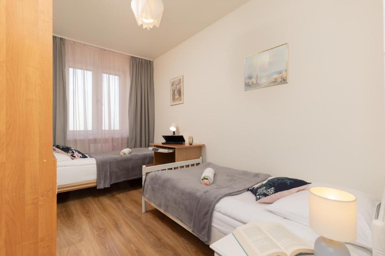 Apartment Praga Two-bedroom Kobielska By Renters Warsaw