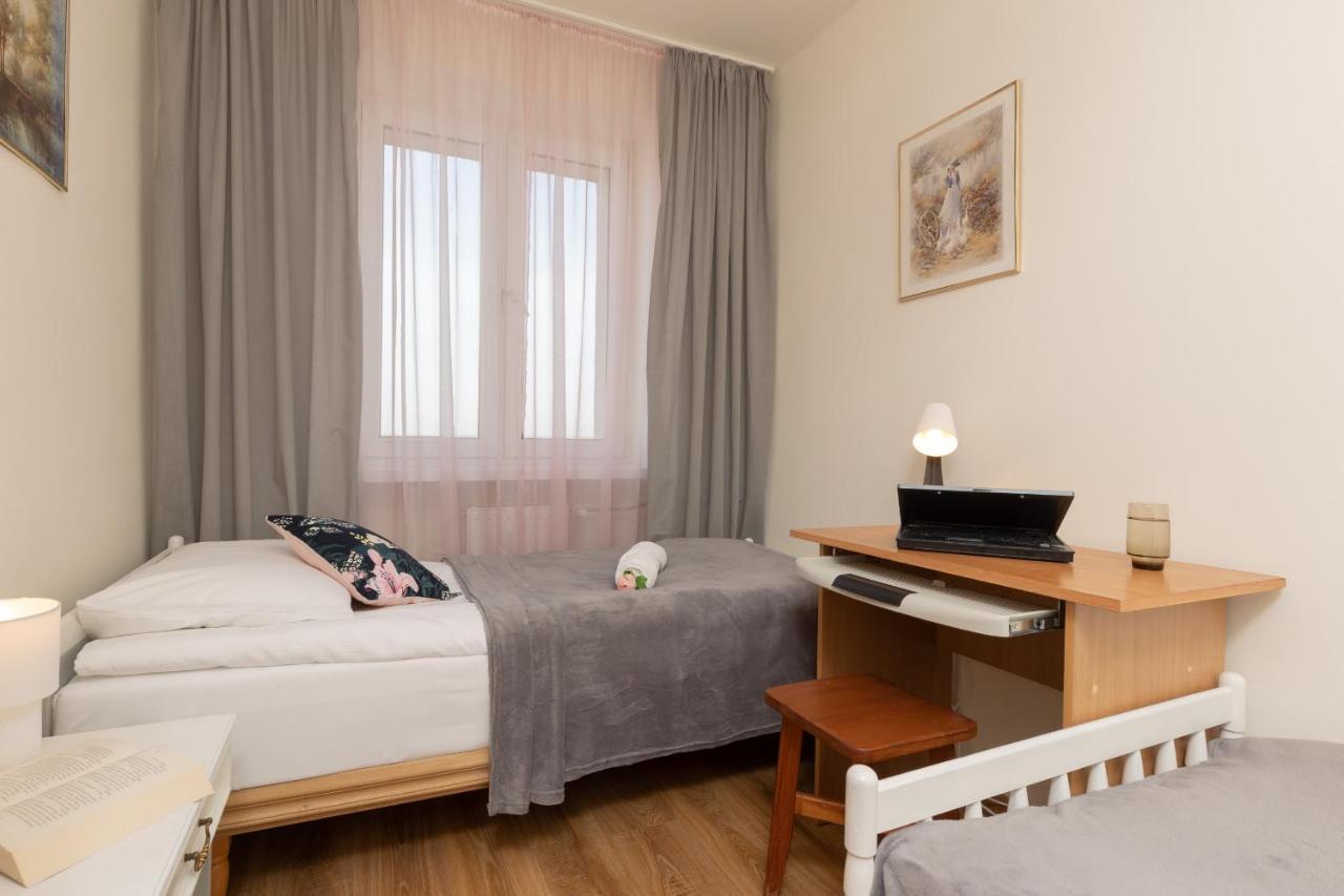 Apartment Praga Two-bedroom Kobielska By Renters Warsaw