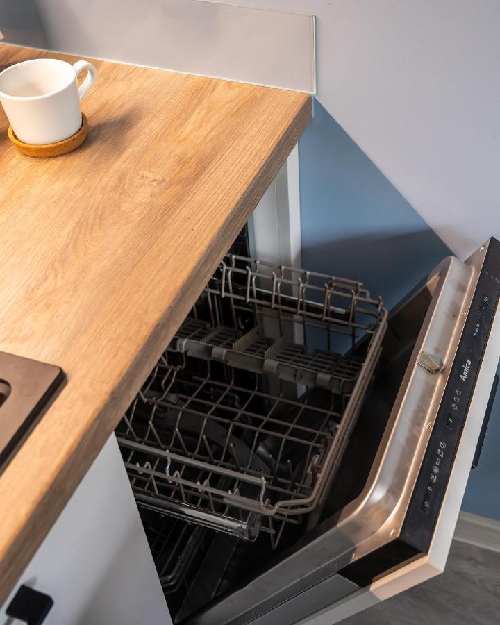 Apartament Batorego 16 Yellow Prywatne Mieszkanie 300m Od Metro Pole Mokotowskie I Sgh Samodzielne Zameldowanie! Self Check-in System! Warszawa