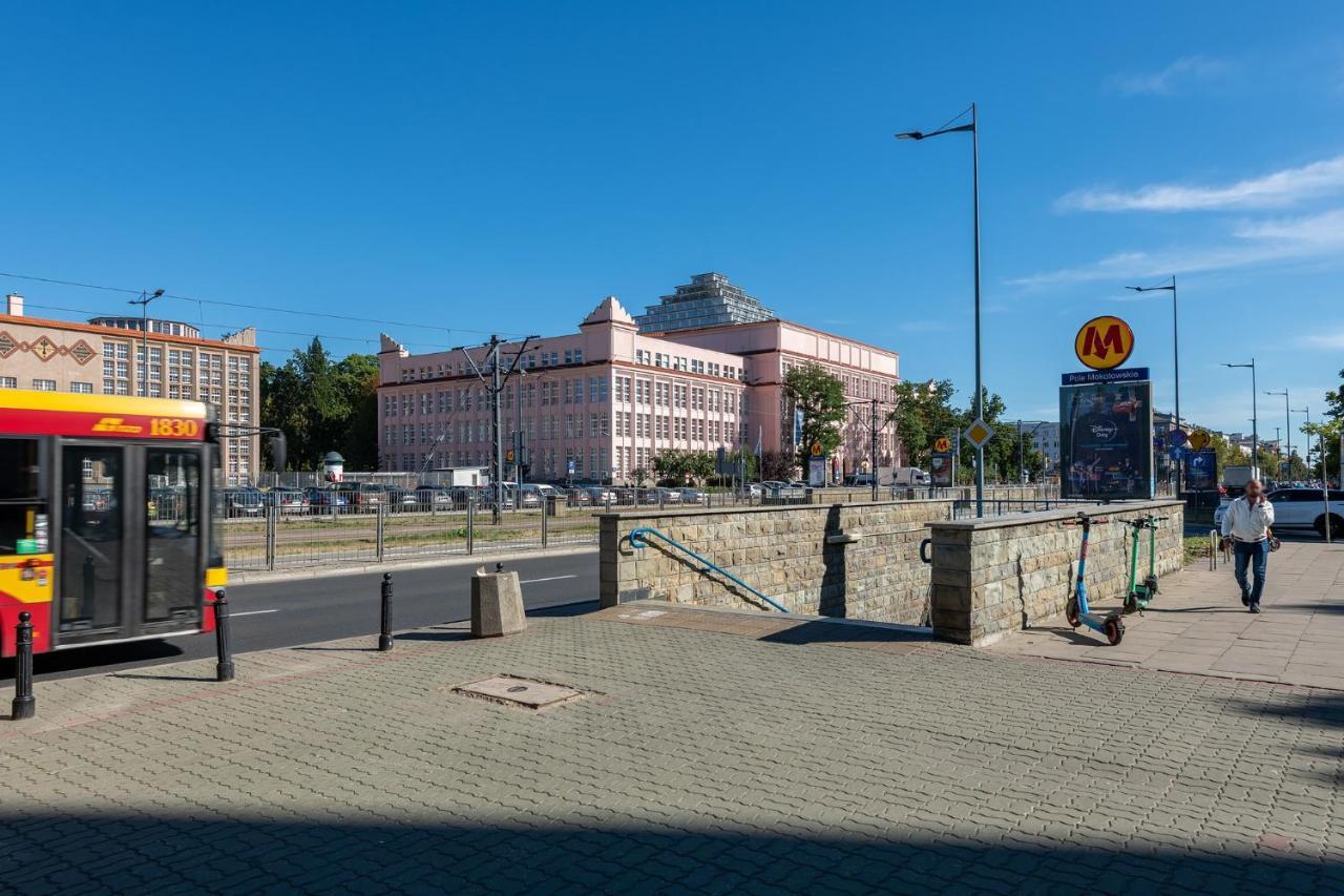 Apartament Batorego 16 Yellow Prywatne Mieszkanie 300m Od Metro Pole Mokotowskie I Sgh Samodzielne Zameldowanie! Self Check-in System!