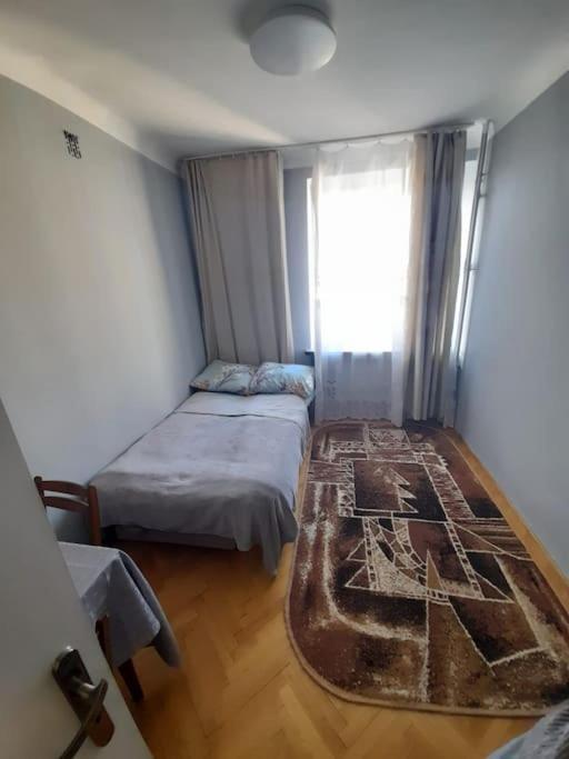 Apartment Mieszkanie Na Doby Plac Hallera Warsaw
