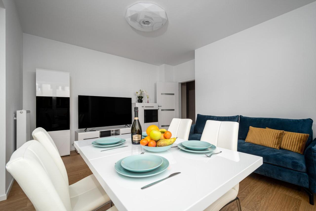 Apartment Okrzei 12 Street