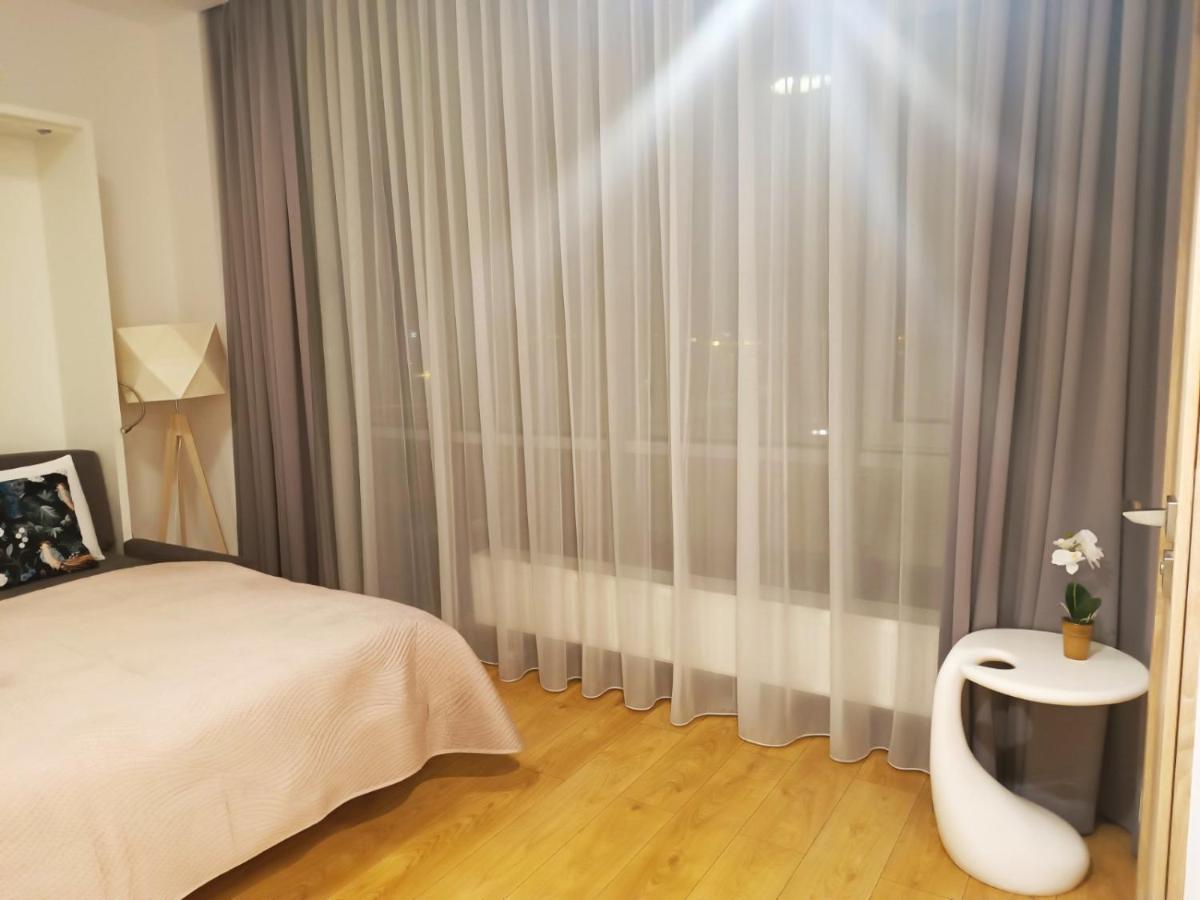 Aleje Jerozolimskie Apartament