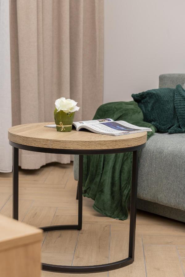 Krochmalna Center By Renters Apartment *