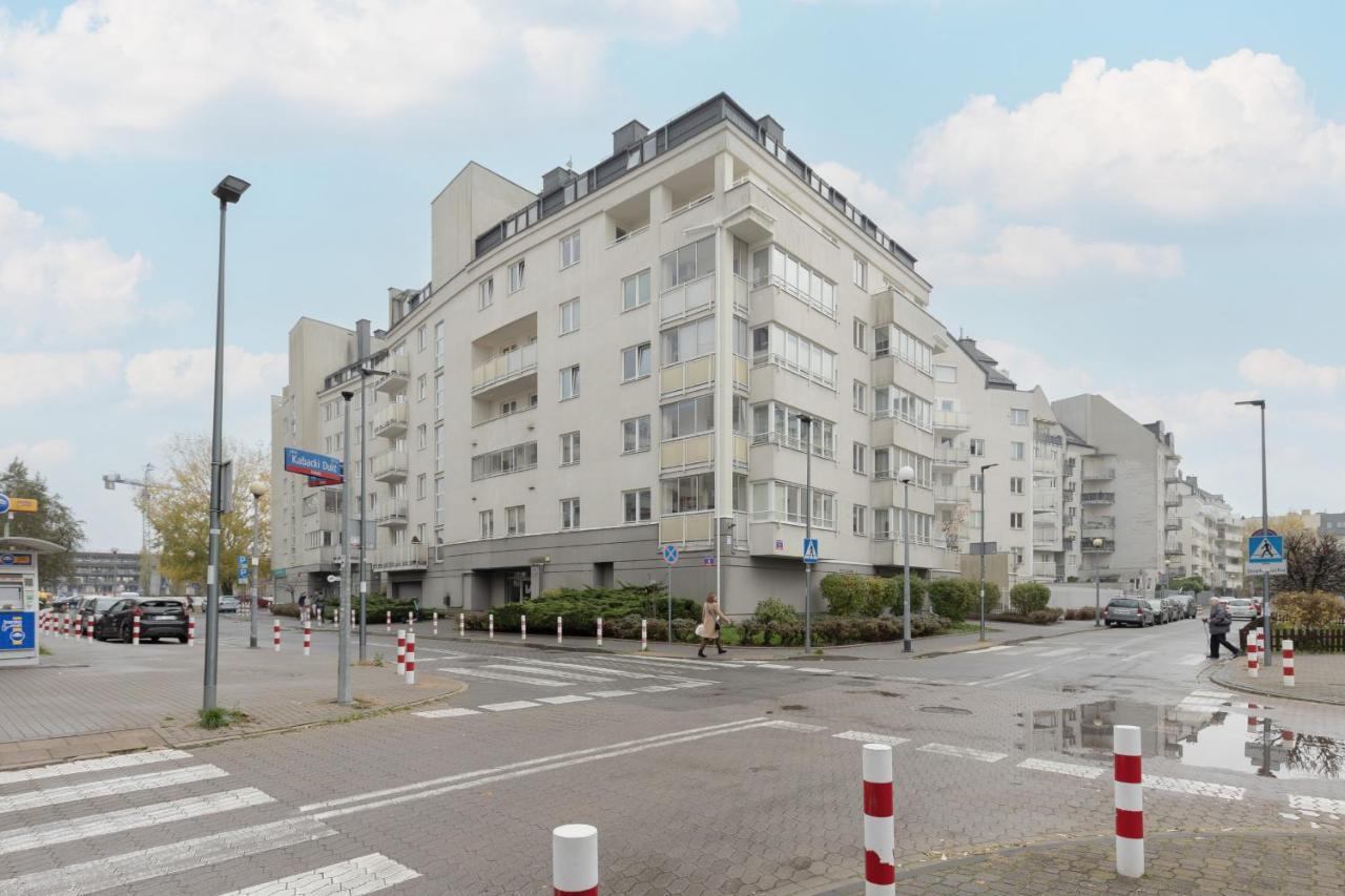 Apartment Metro Kabaty Lovely By Renters *