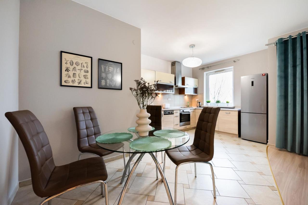 Metro Stoklosy Blue Mint Apartamento *