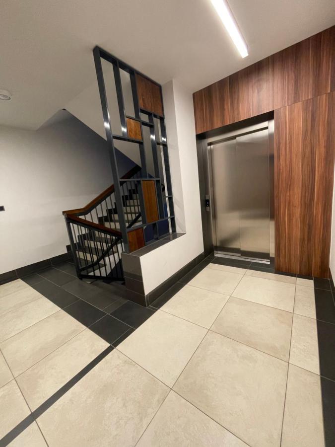 Apartamento Centrum Wlodarzewska 30 *