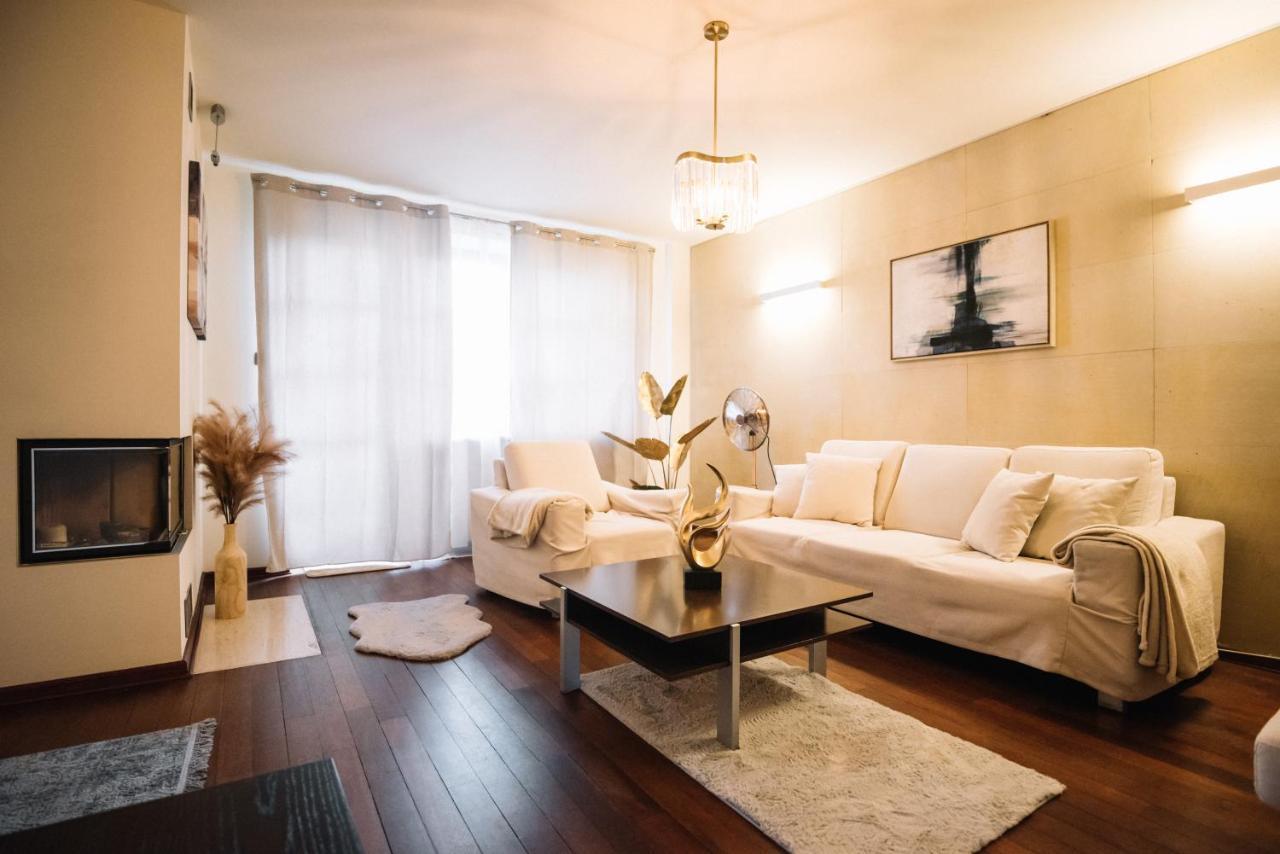 Clicktheflat Ceremony Old Town * Warszawa