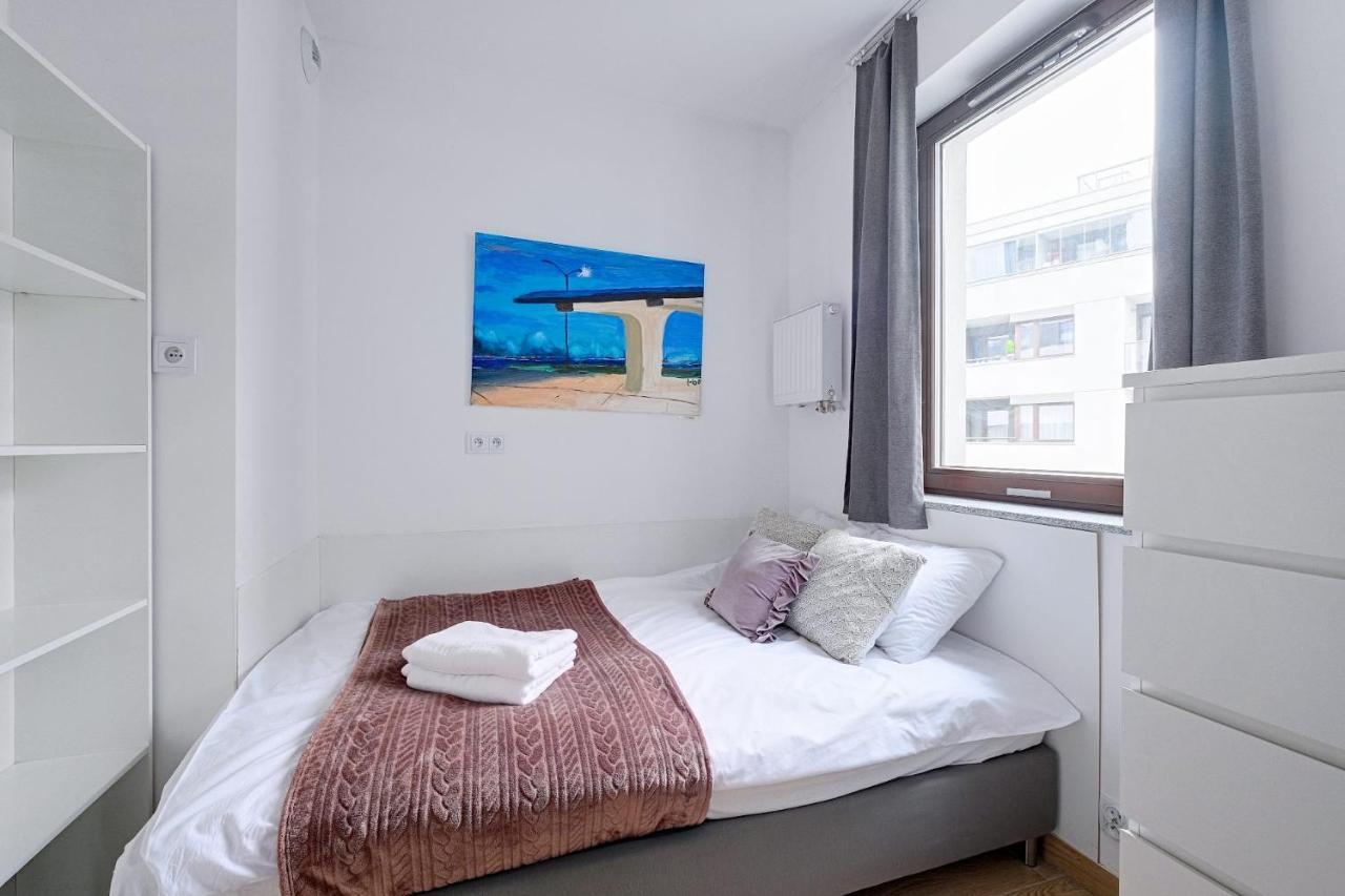 2 Bedroom Balcony Ac Arkadia Shopping Mall *