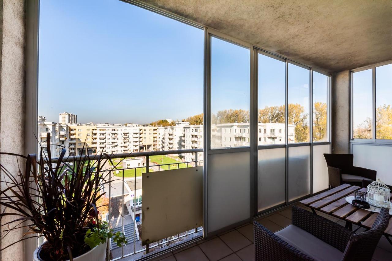 Apartment Metro Kondratowicza Peaceful *