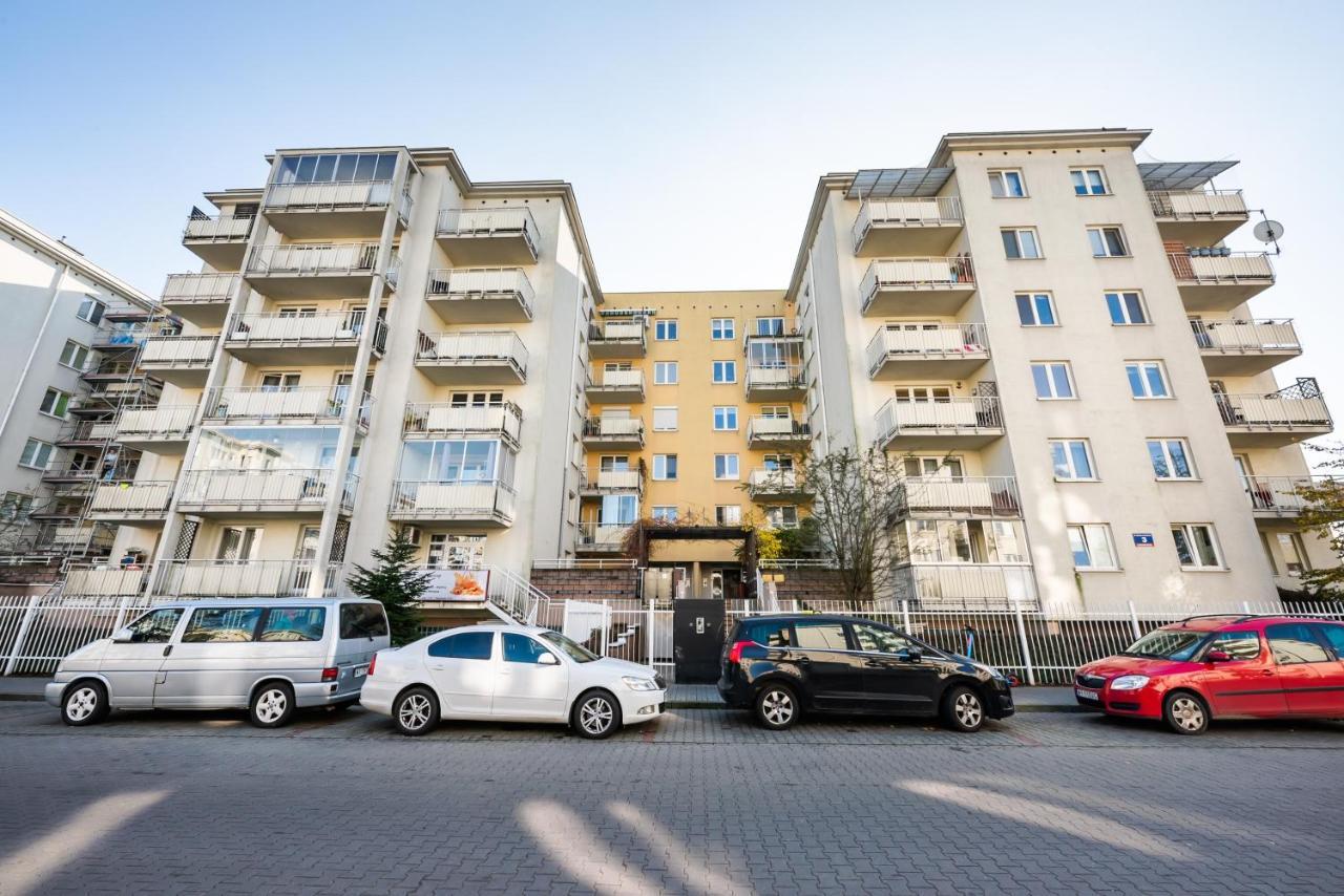 Apartment Metro Kondratowicza Peaceful Warsaw