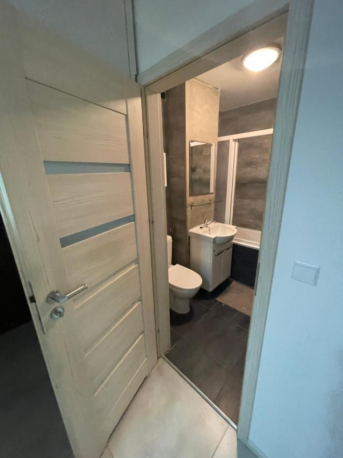 Apartament Aircondition Orange 4 Metro 65'tv Fast Wifi Netflix Hbo Appletv