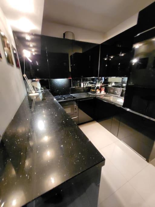 - Mi Premium Apartment *