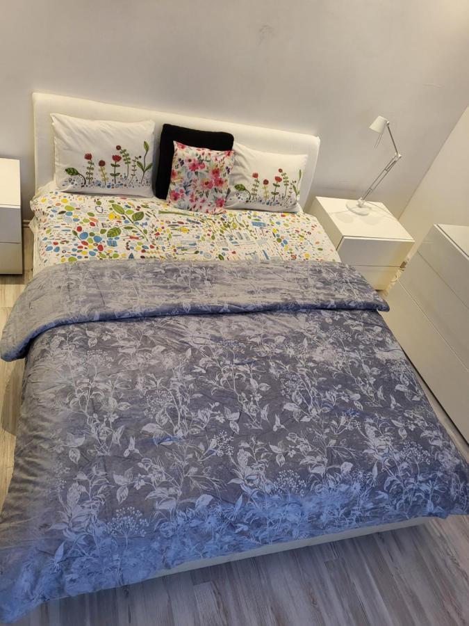 - Mi Premium * Warsaw