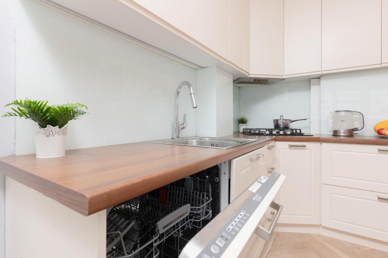 Zlota Center Of By Renters Apartment Warsaw