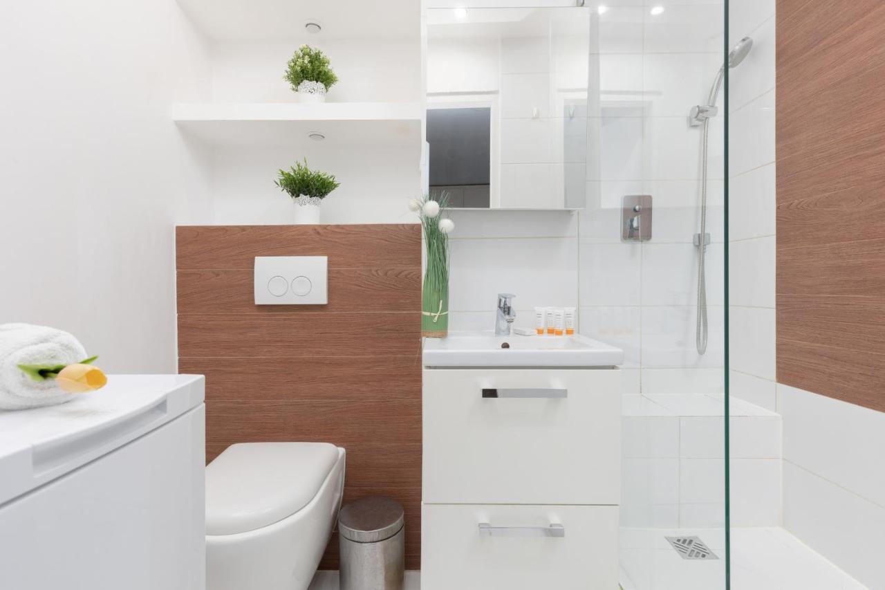 Zlota Center Of By Renters Apartment *