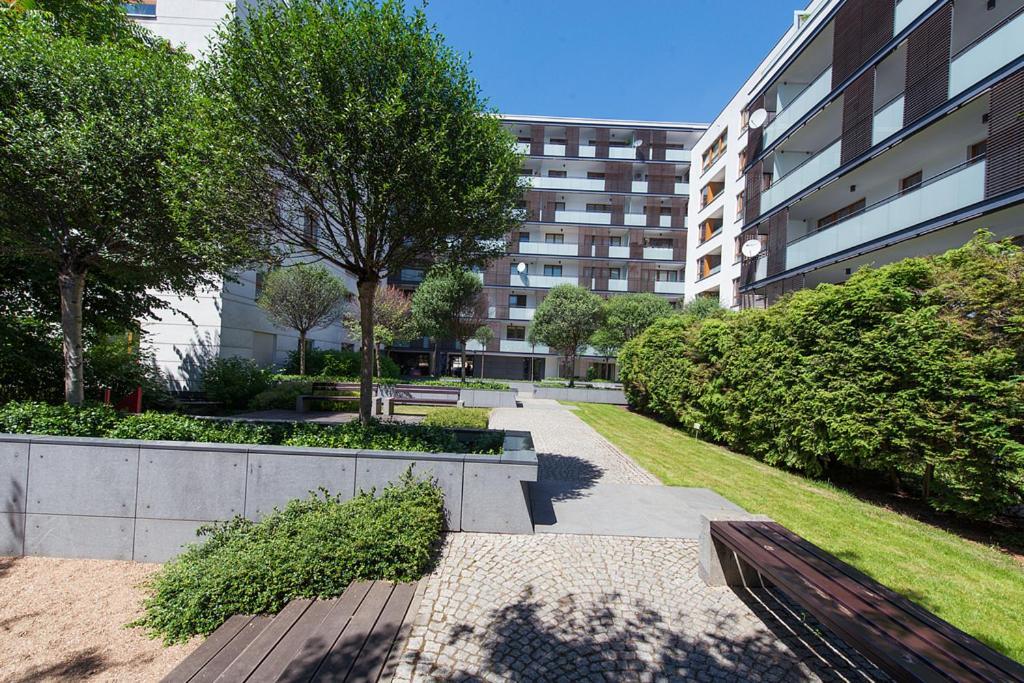 Powisle With Garage Apartment *