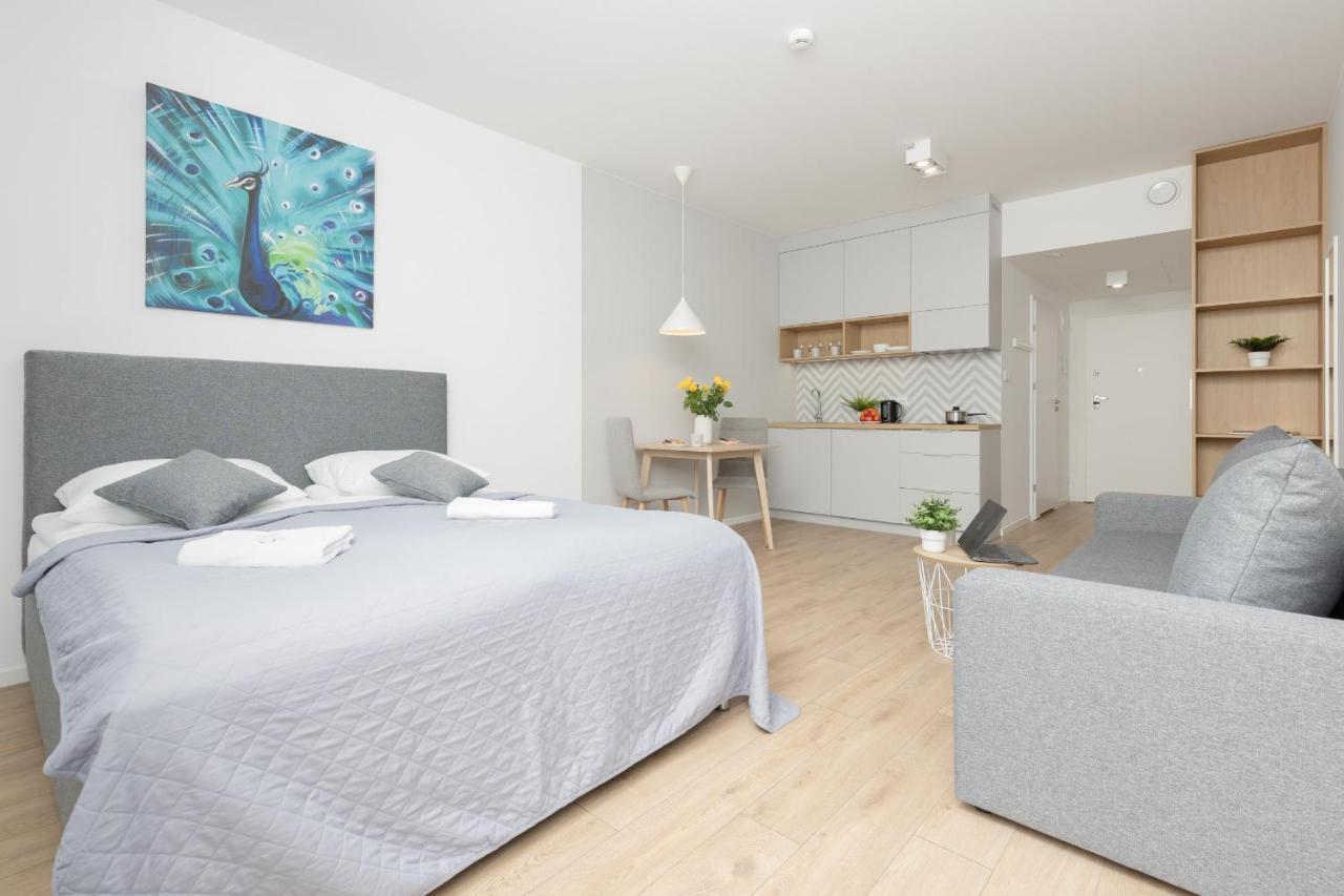 Metro Bielany With Parking By Renters Apartment