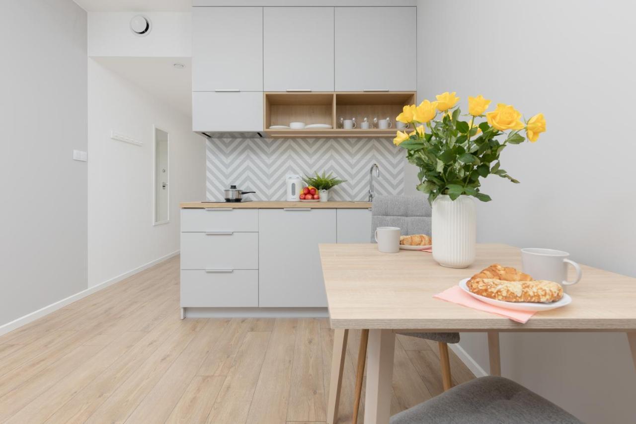 Metro Bielany With Parking By Renters Apartment
