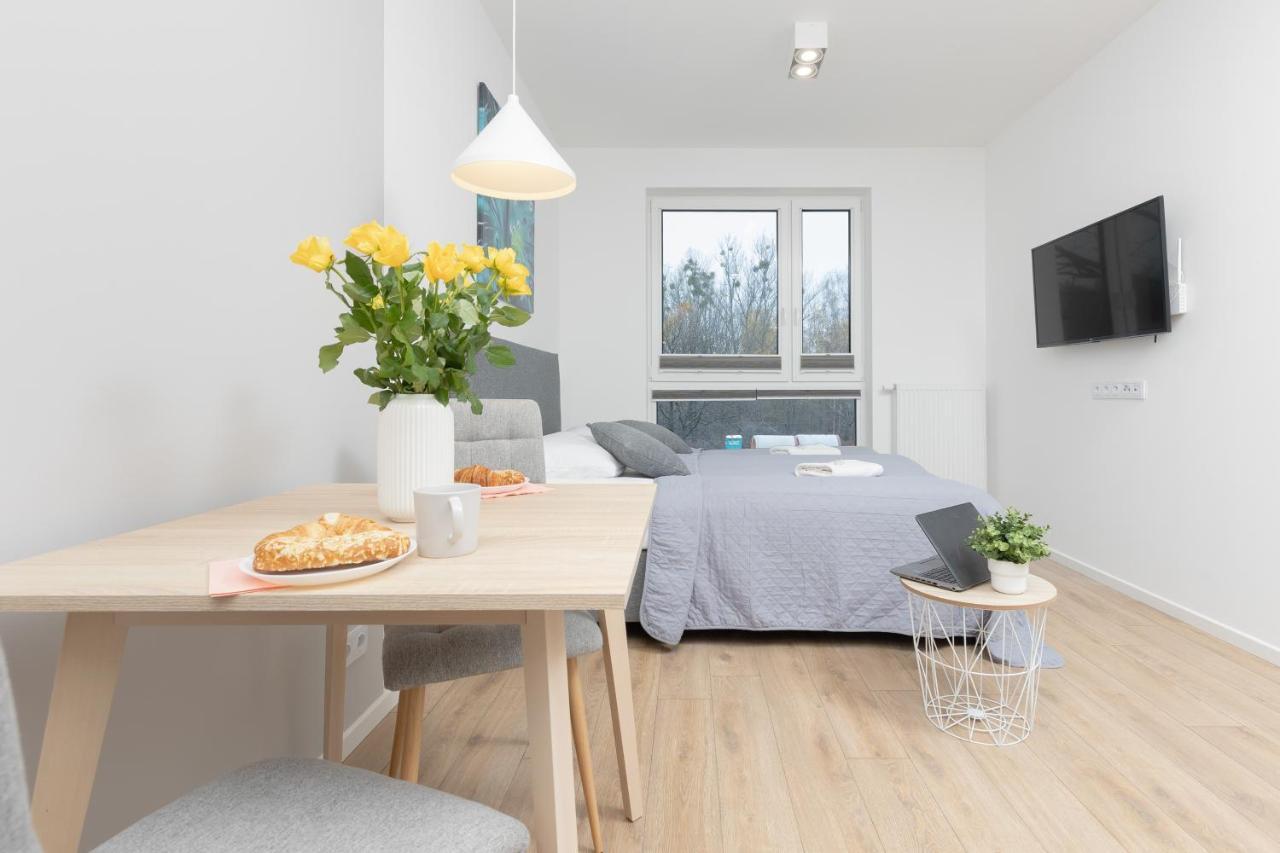 Metro Bielany With Parking By Renters Warschau