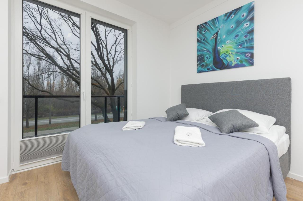 Apartment Metro Bielany With Parking By Renters *
