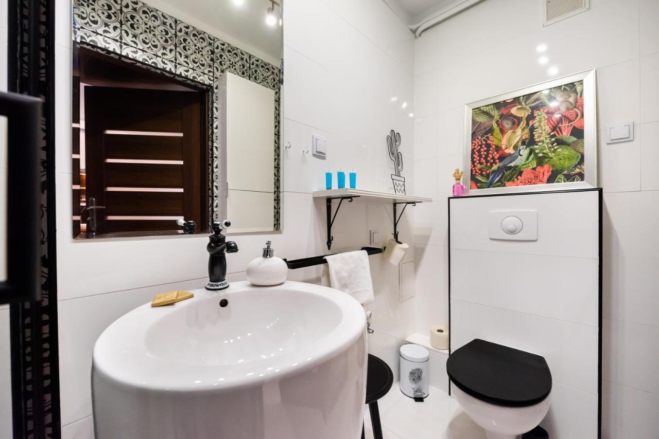Smolna Romantic 9th Floor Apartment
