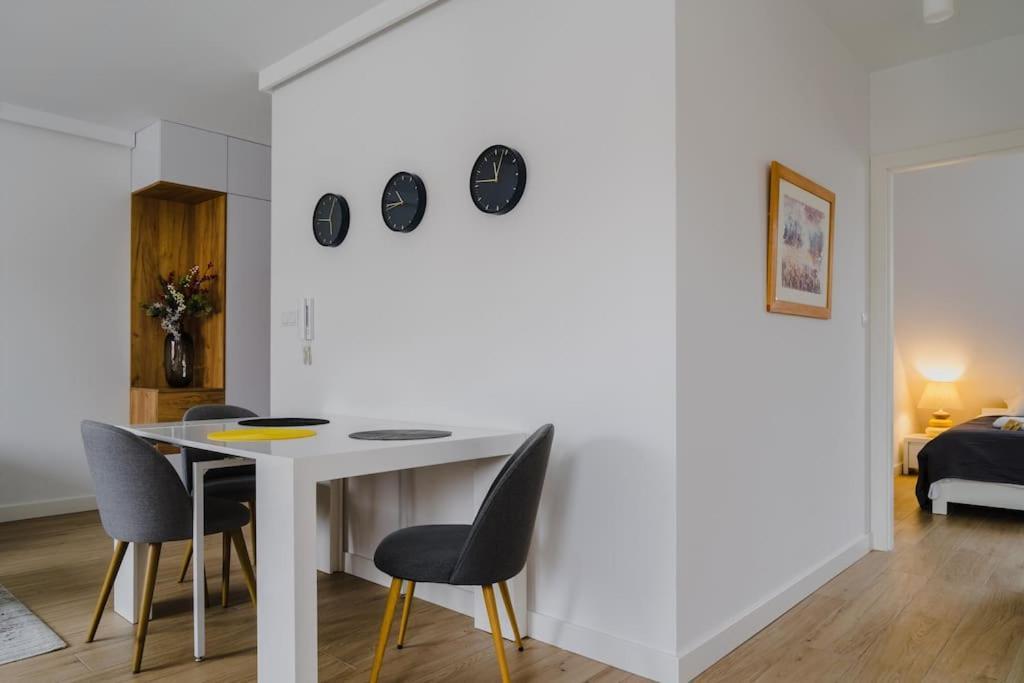 Concierge Wawer Miedzylesie Apartment