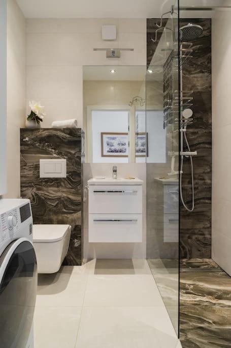 Apartament Concierge Wawer Miedzylesie *