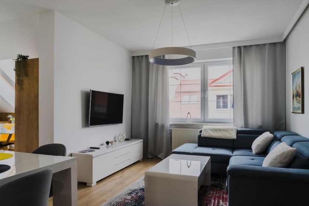 Concierge Wawer Miedzylesie Apartment