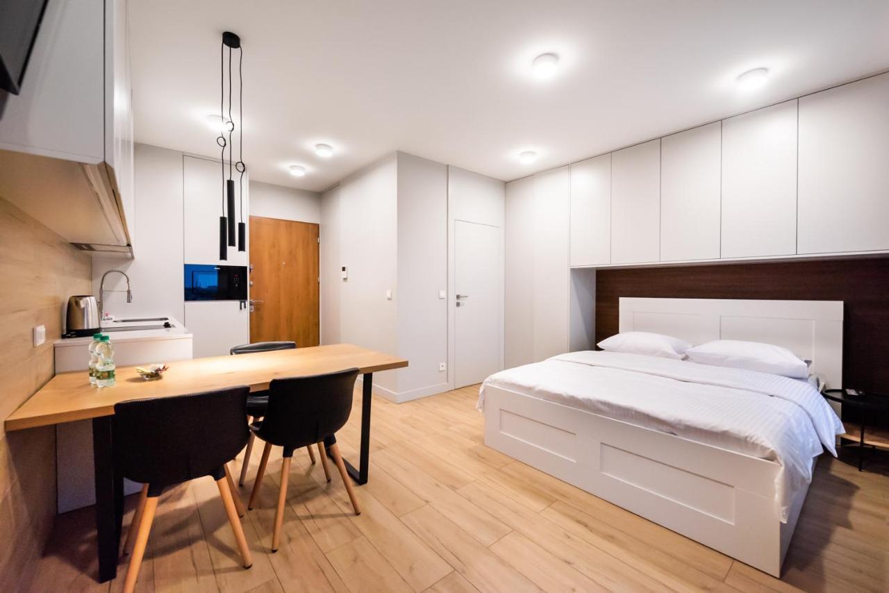 7th Floor Atelier Praga Apartment