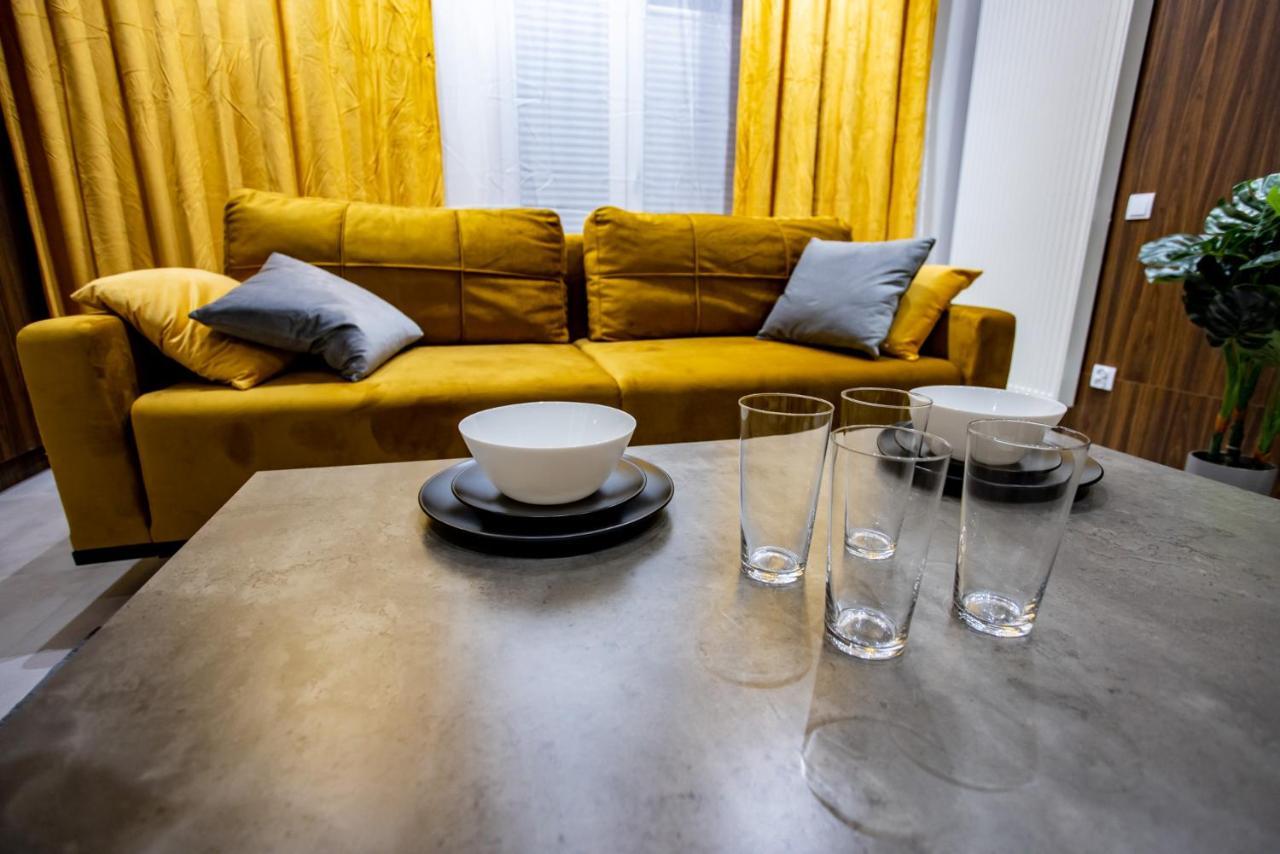 Apartment Bliska *