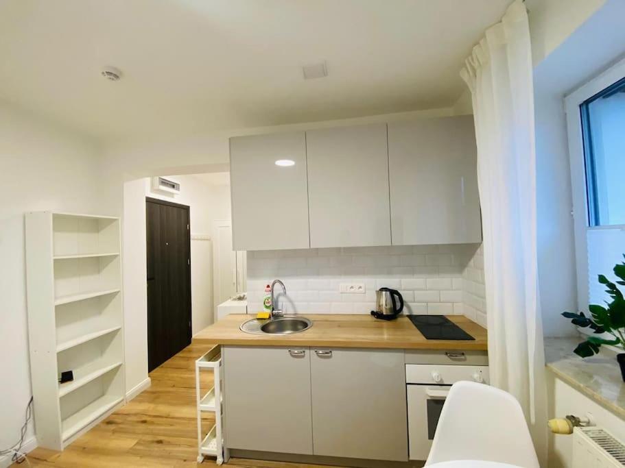 Bezagenta Mozart8 Studio Easy Access To City Wifi * Warsaw