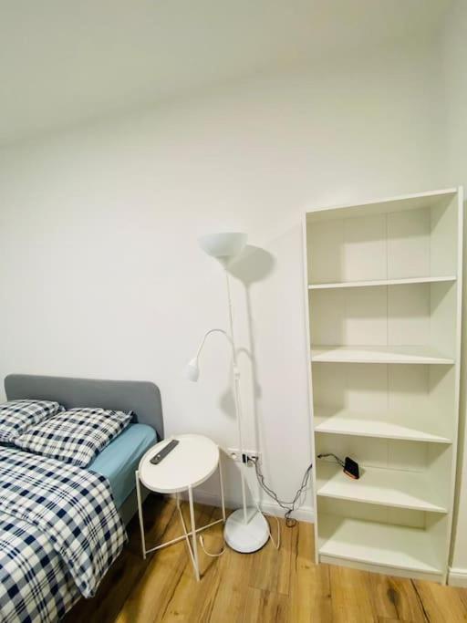Căn hộ Bezagenta Mozart8 Studio Easy Access To City Wifi Warsaw