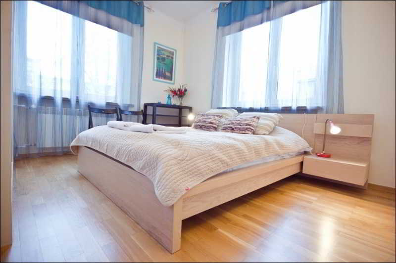 Hotel P&o Elektoralna 2*