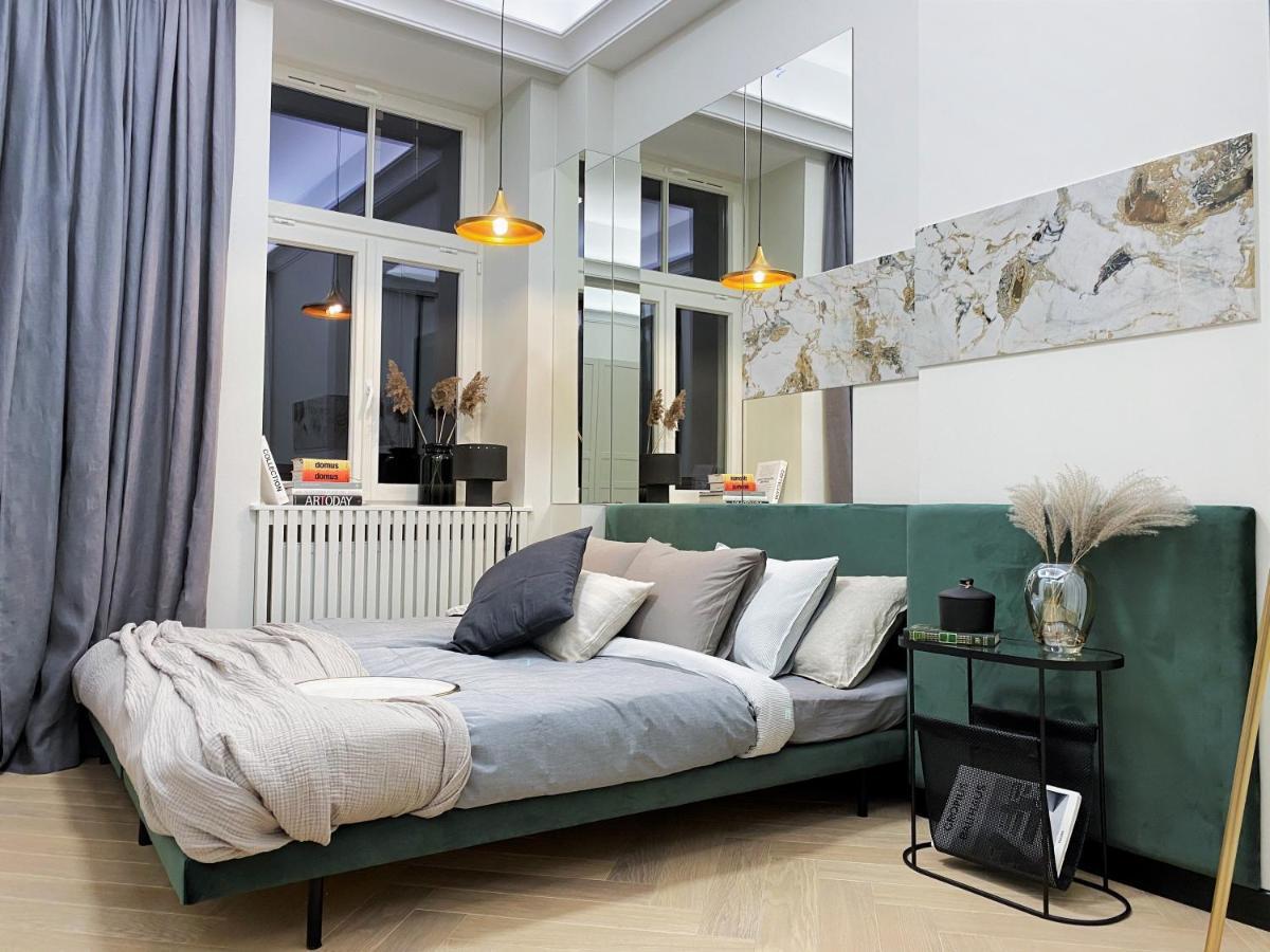 Ak Apartment *