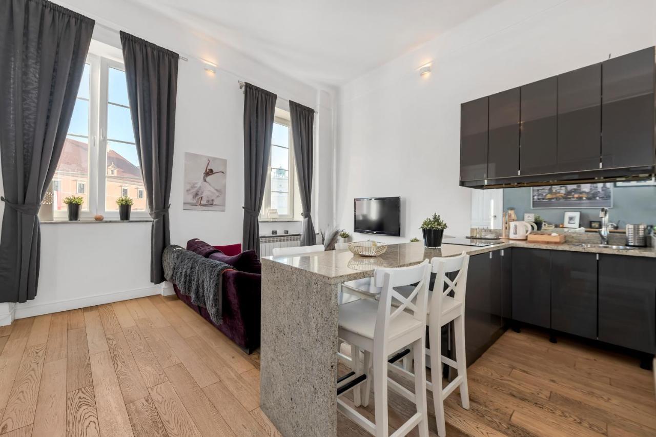 Apartment Lumina On The Market Square Near The Royal Castle Warsaw
