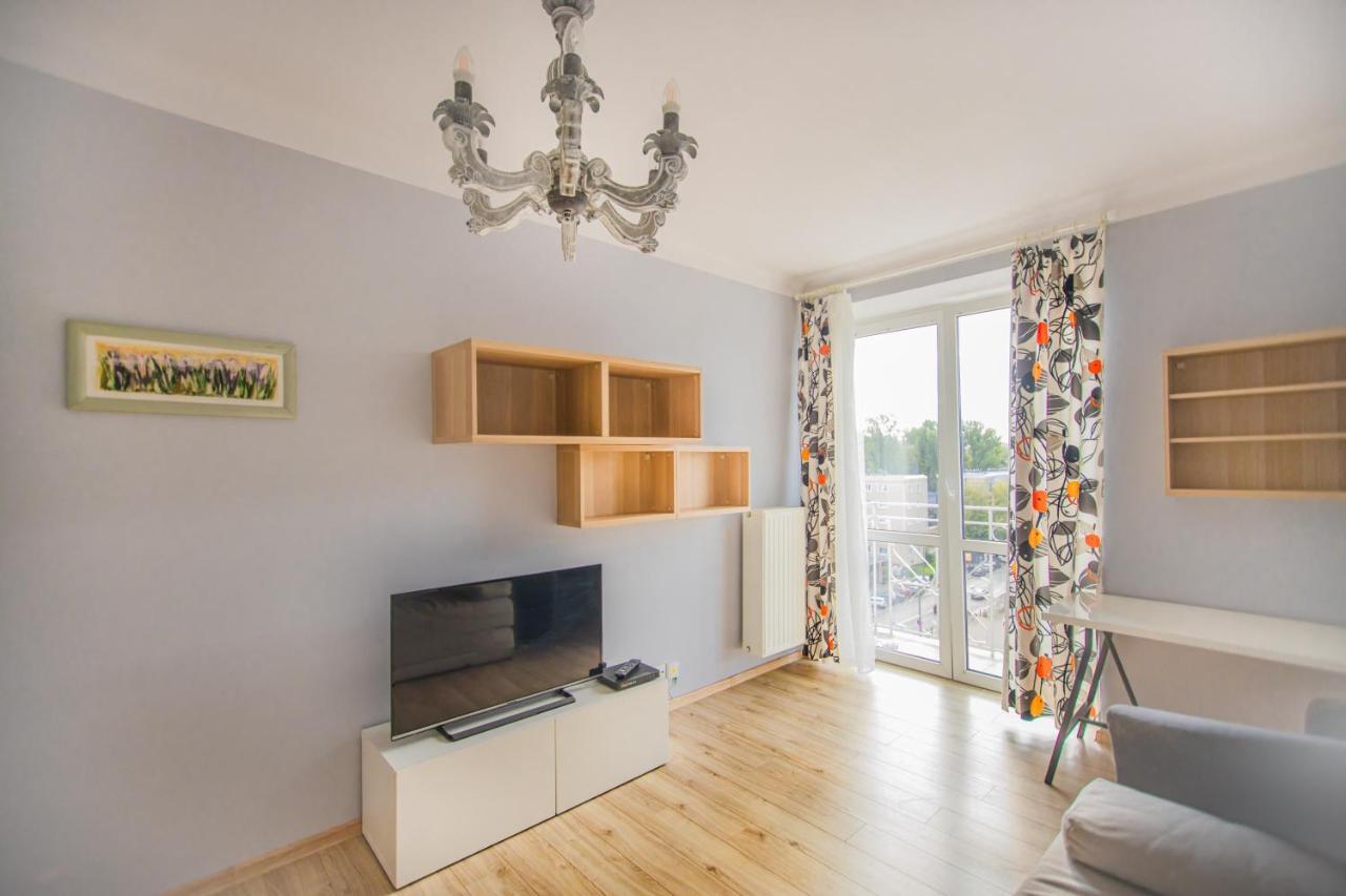 Large Flat. Great View. Center. Apartamento Varsóvia