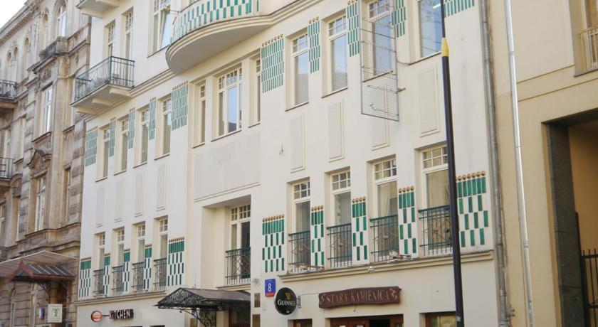 Zurawia Street Apartment