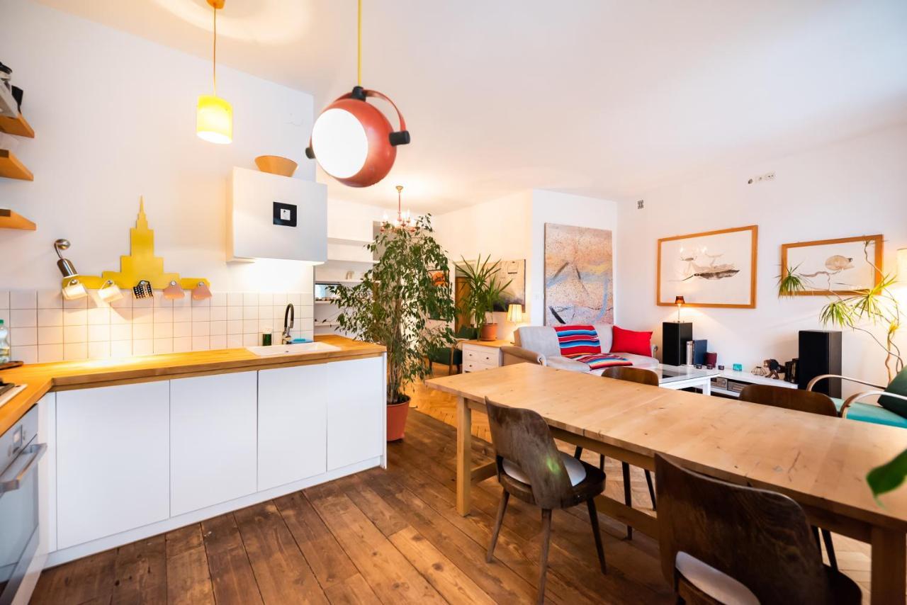 Apartment Solec Powisle Bohemian Warsaw