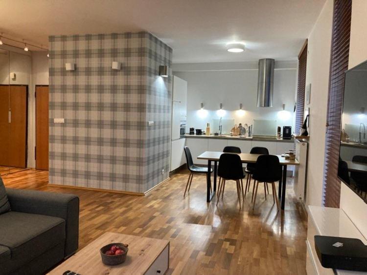 Apartment Wilanowska & Garden