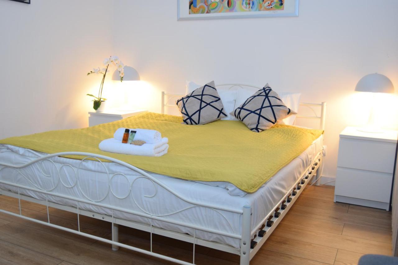 Be My Guest - Marszalkowska - Center Of Subway Wi-fi Breakfast Apartment Warsaw
