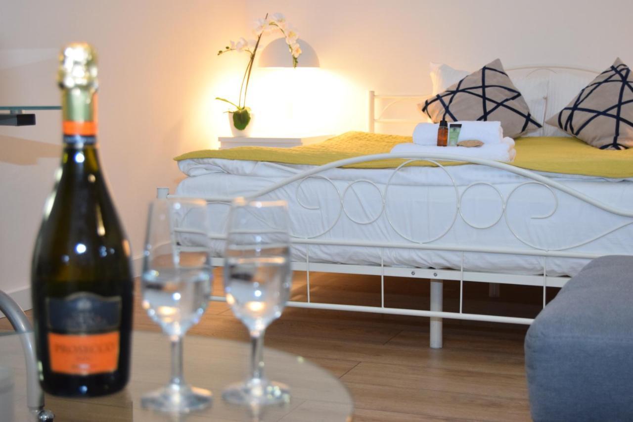 Be My Guest - Marszalkowska - Center Of Subway Wi-fi Breakfast Apartment Warsaw