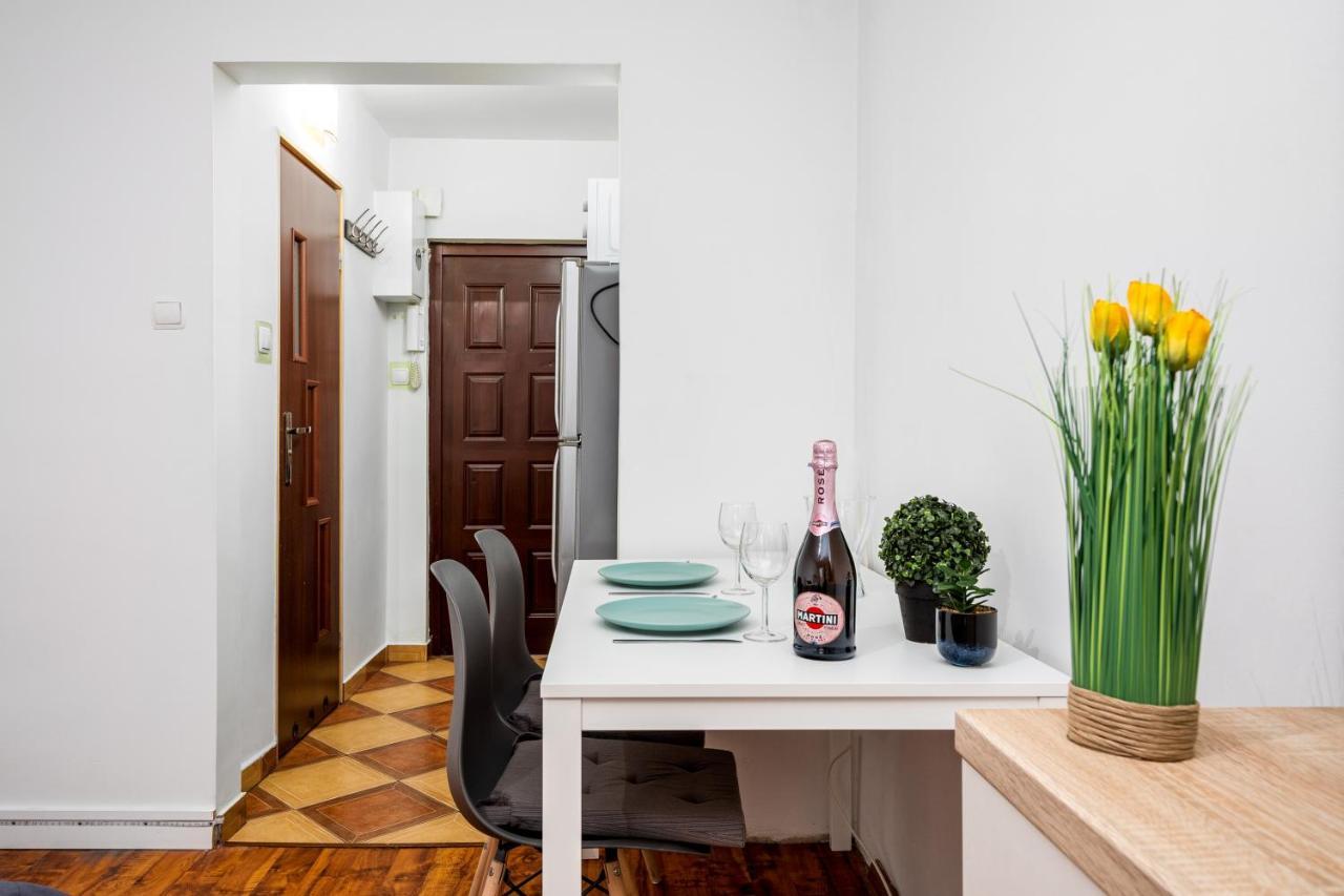 Dyminska 6 Street Apartment